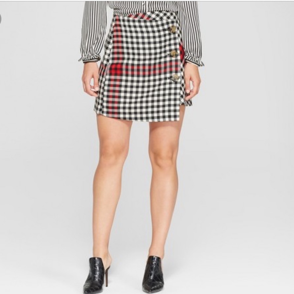 MOVING 🏠 Who What Wear Plaid A-Line Mini Skirt